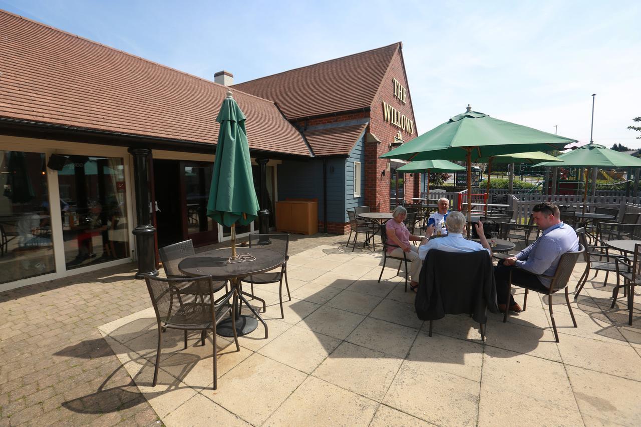 Willows, Blackburn By Marston'S Inn エクステリア 写真