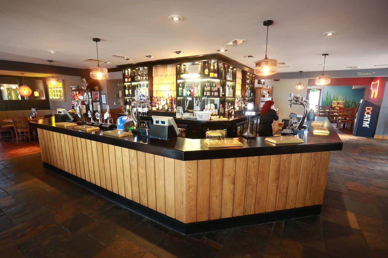 Willows, Blackburn By Marston'S Inn エクステリア 写真